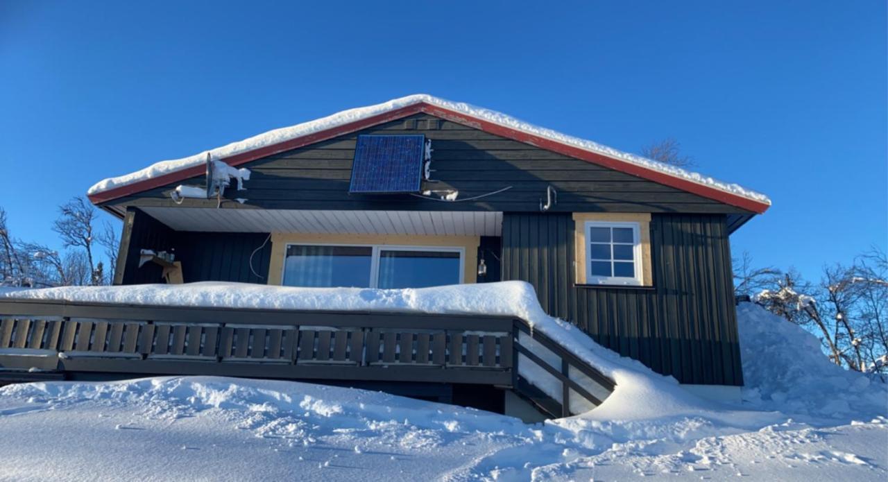 Cabin In The Mountain, Outstanding View & Solar Energy Vollen Екстериор снимка
